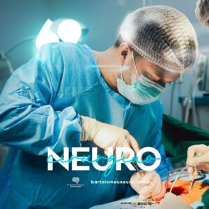 Consulta na Clínica CasaBlanca em João Pessoa com o Neurocirurgião Dr. Bartolomeu, especializado no diagnóstico e tratamento de lombalgia, dor nas costas crônica e dor ciática decorrente de espondilolistese.