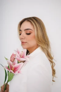 KARISSA AMARAL LOPES Especialista em Mastologia