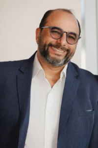 Antonio Cabral, cirurgião dentista em salvador