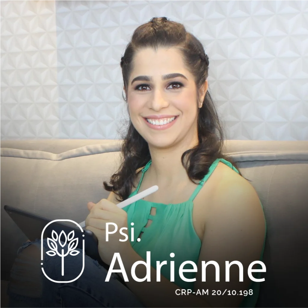 ADRIENNE NASCIMENTO