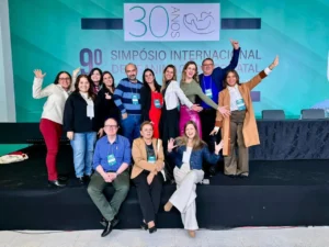 Dr. Fernando Antônio Barbosa Benevides, especialista em Pediatria em Fortaleza, com atendimento em puericultura, acompanhamento infantil e prevenção de doenças na infância.