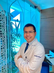 Márcio de Oliveira Dantas, cirurgião vascular especializado em tratamentos vasculares em Manaus, Amazonas