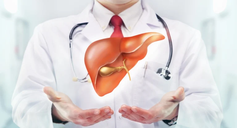 Descubra neste artigo escrito pelo dr. Rodrigo Luz, como funciona o transplante hepático, riscos e cuidados que devem ser tomados após o procedimento.