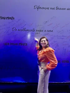 Helen Lucy, fonoaudióloga em Teresina PI, atendimento especializado para avaliação, prevenção e reabilitação dos distúrbios da comunicação, fala, voz e linguagem.